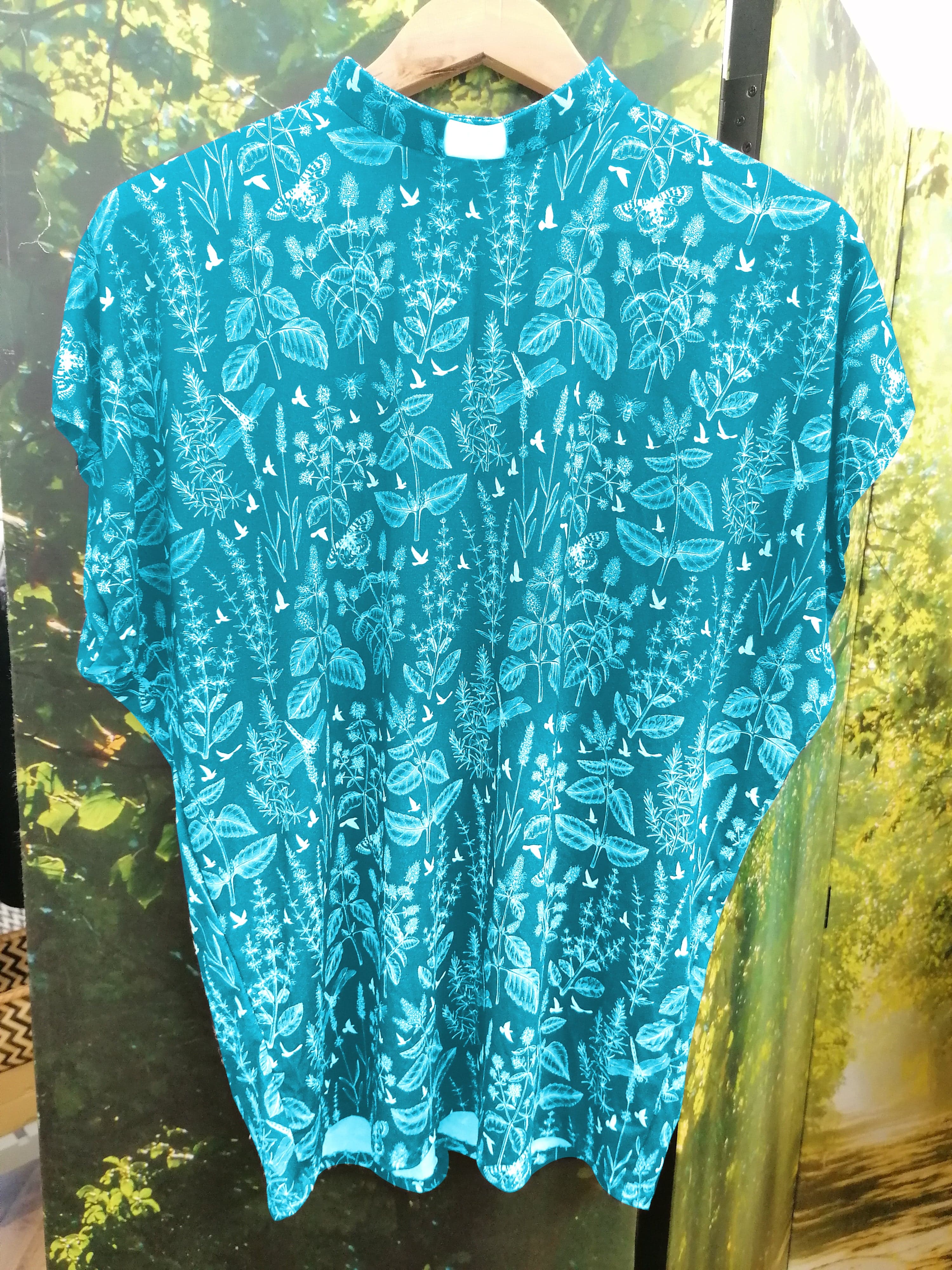 Aqua best sale tunic top