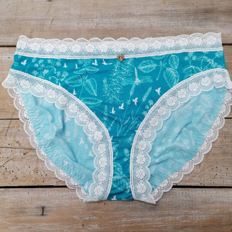 Womens Bamboo High Rise Cheeky Panty, High Waisted Sexy Undies, High Rise  Cheeky Underwear -  Norway