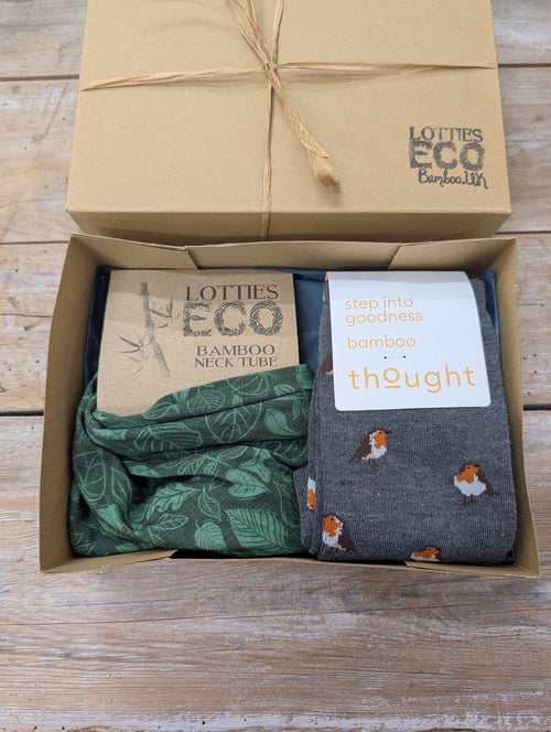 Lotties Eco Socks Winter Leaf snood & robin socks Mens Giftbox Snood & Sock set